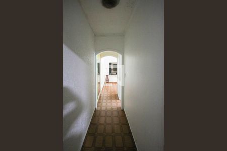 Corredor de casa para alugar com 2 quartos, 120m² em Jardim Planalto, São Paulo