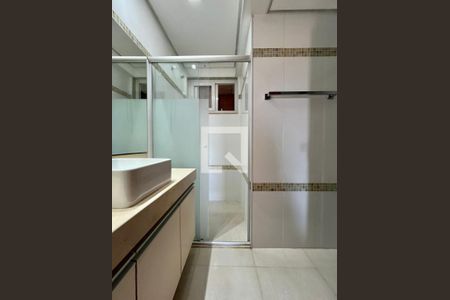 Banheiro de apartamento à venda com 3 quartos, 105m² em Jardim Nova Europa, Campinas