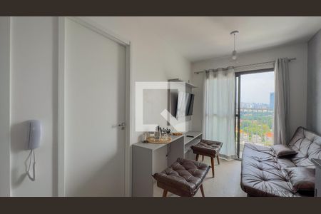 sala e cozinha de apartamento para alugar com 1 quarto, 31m² em Santo Amaro, São Paulo