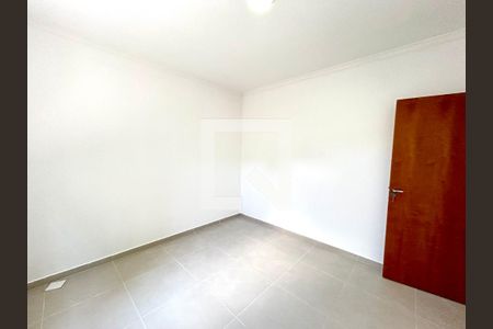 Quarto 2 de casa para alugar com 2 quartos, 65m² em Parque Mikail, Guarulhos