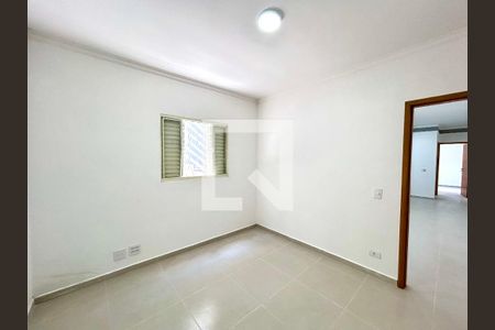 Quarto 1 de casa para alugar com 2 quartos, 65m² em Parque Mikail, Guarulhos