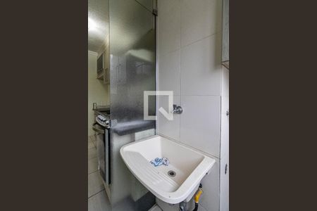 Sala/Cozinha/Área de Serviço de apartamento para alugar com 2 quartos, 42m² em Vila Curuçá Velha, São Paulo