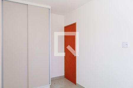 Quarto 1 de apartamento para alugar com 1 quarto, 32m² em Vila Rosaria, São Paulo