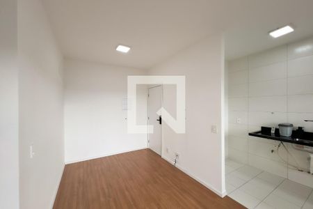 Sala de apartamento para alugar com 2 quartos, 50m² em Jardim Santo Antonio, Valinhos