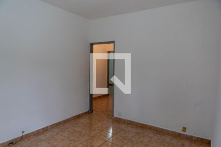 Casa para alugar com 2 quartos, 120m² em Vila Dalva, São Paulo