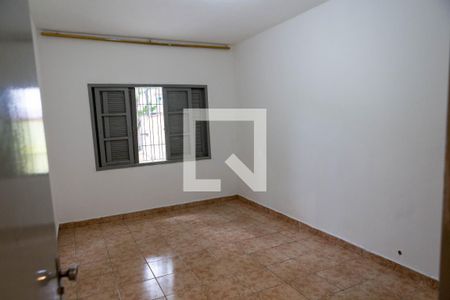 Casa para alugar com 2 quartos, 120m² em Vila Dalva, São Paulo