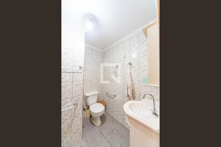 Banheiro de apartamento à venda com 2 quartos, 60m² em Parque Marajoara, Santo André