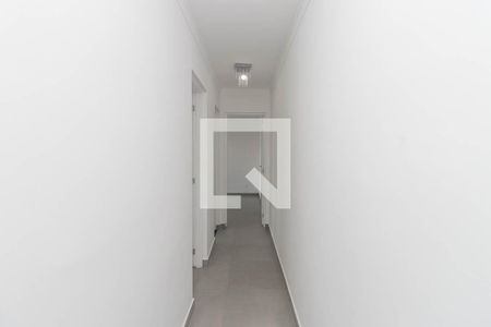 Corredor dos Quartos de apartamento para alugar com 2 quartos, 48m² em Vila Ede, São Paulo