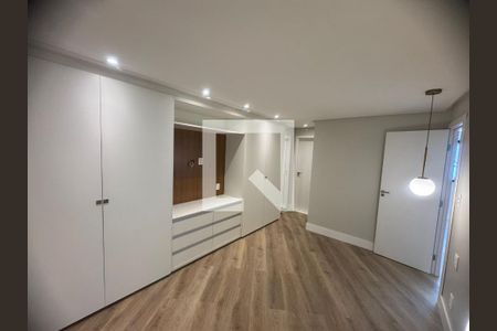 Quarto de apartamento para alugar com 2 quartos, 68m² em Alphaville I, Salvador