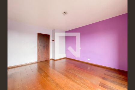 Suíte de casa para alugar com 4 quartos, 225m² em Rio Pequeno, Osasco