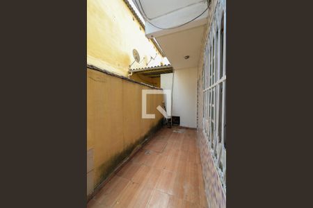 Varanda de casa para alugar com 2 quartos, 120m² em Bangu, Rio de Janeiro