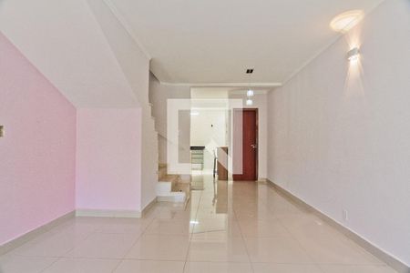 Sala de casa para alugar com 2 quartos, 150m² em Parque Sao Domingos, São Paulo