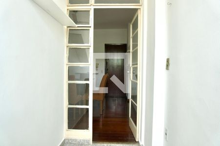 Sala de apartamento para alugar com 3 quartos, 80m² em Barro Preto, Belo Horizonte