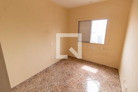 QUARTO 1 de apartamento para alugar com 3 quartos, 70m² em Vila Itapura, Campinas
