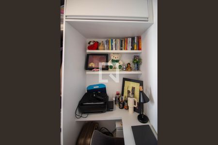 Quarto 2 de apartamento para alugar com 2 quartos, 42m² em Parque Reboucas, São Paulo