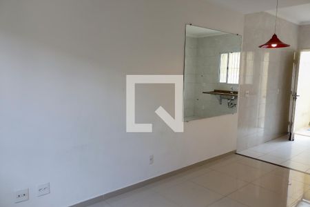 sala de casa de condomínio à venda com 2 quartos, 63m² em Santa Maria, Osasco