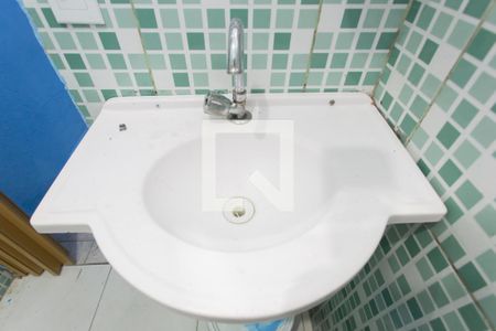 Banheiro de casa para alugar com 1 quarto, 40m² em Jardim Margarida, São Paulo