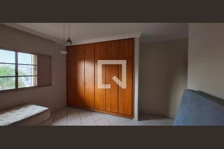 Casa para alugar com 4 quartos, 467m² em Tabajaras, Uberlândia