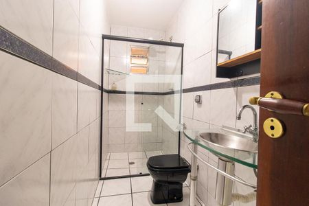 Banheiro Social de casa para alugar com 3 quartos, 100m² em Xaxim, Curitiba