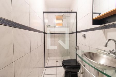 Banheiro Social de casa para alugar com 3 quartos, 100m² em Xaxim, Curitiba