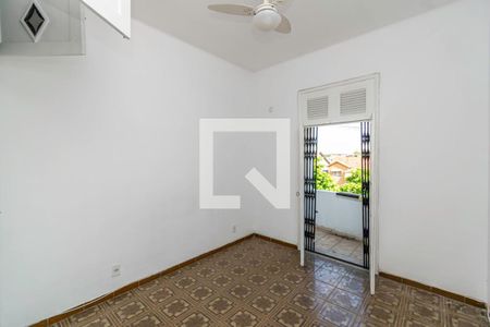 Quarto 1 de apartamento para alugar com 2 quartos, 58m² em Vila Kosmos, Rio de Janeiro