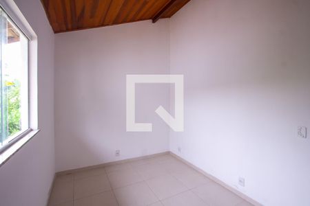 Quarto 1 de casa de condomínio para alugar com 3 quartos, 110m² em Maria Paula, São Gonçalo