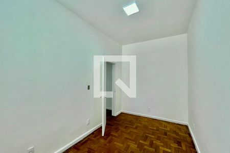 Quarto de apartamento à venda com 1 quarto, 32m² em Leme, Rio de Janeiro