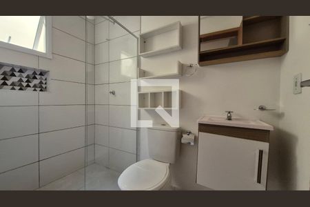 Banheiro de kitnet/studio para alugar com 1 quarto, 29m² em Bangú, Santo André