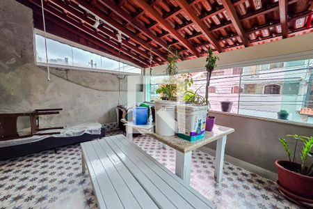 Casa à venda com 3 quartos, 236m² em Parque Jaçatuba, Santo André