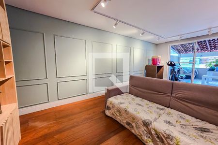 Casa à venda com 3 quartos, 236m² em Parque Jaçatuba, Santo André