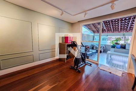 Casa à venda com 3 quartos, 236m² em Parque Jaçatuba, Santo André