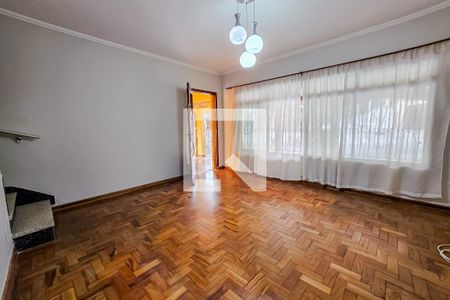 Casa à venda com 2 quartos, 152m² em Vila Lucinda, Santo André