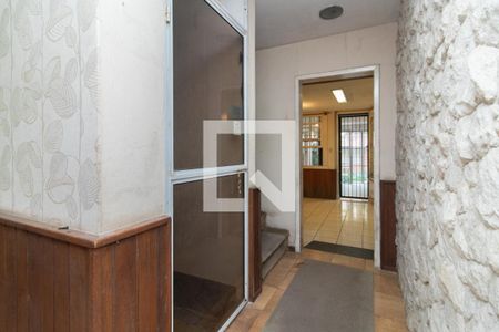 Entrada de casa à venda com 5 quartos, 320m² em Santana, Porto Alegre