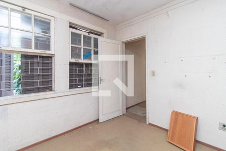 Quarto 2 de casa à venda com 5 quartos, 320m² em Santana, Porto Alegre