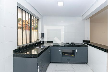 Cozinha de apartamento para alugar com 3 quartos, 90m² em Salgado Filho, Belo Horizonte