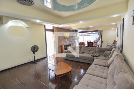 Sala de casa à venda com 4 quartos, 504m² em São Francisco Xavier, Rio de Janeiro