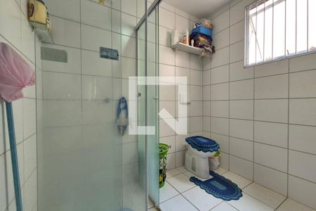 Banheiro de apartamento para alugar com 2 quartos, 50m² em Jardim do Lago Continuacao, Campinas