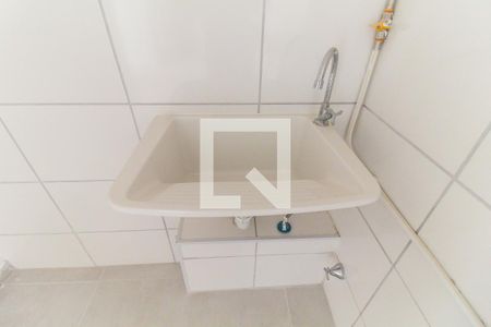 Sala/Cozinha de apartamento à venda com 2 quartos, 32m² em Cidade Nova São Miguel, São Paulo