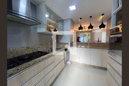 Cozinha de casa de condomínio à venda com 3 quartos, 170m² em Marechal Rondon, Canoas