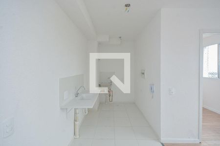 Sala/Cozinha de apartamento para alugar com 2 quartos, 35m² em Veleiros, São Paulo