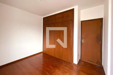 Quarto 1 de apartamento para alugar com 3 quartos, 80m² em Santo Antônio, Belo Horizonte