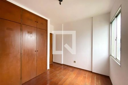 Quarto 1 de apartamento para alugar com 3 quartos, 80m² em Santo Antônio, Belo Horizonte