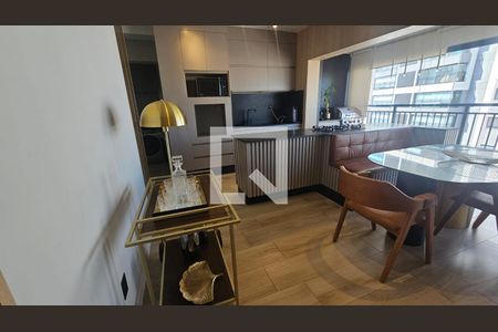 SALA de apartamento para alugar com 3 quartos, 98m² em Taquaral, Campinas