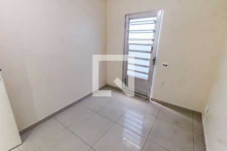 Quarto 1 de casa para alugar com 2 quartos, 190m² em Parque Maraba, Taboão da Serra