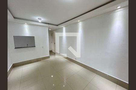 Sala de apartamento para alugar com 3 quartos, 61m² em Vila Endres, Guarulhos