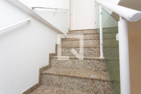 Escada de casa para alugar com 4 quartos, 180m² em Vila Curuçá Velha, São Paulo