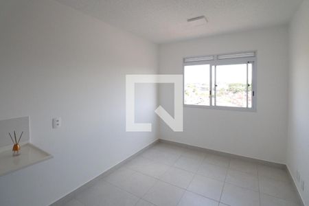 Sala / Cozinha / Tanque de apartamento para alugar com 2 quartos, 33m² em Vila Maria, São Paulo