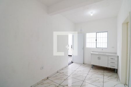 Sala / Cozinha de casa para alugar com 1 quarto, 50m² em Jardim Neide, São Paulo