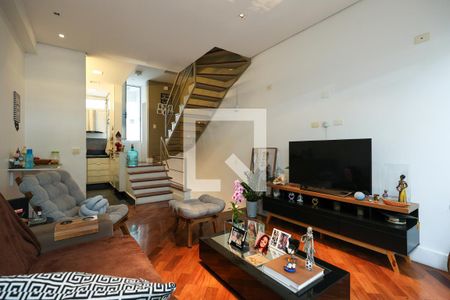 Sala de casa de condomínio à venda com 2 quartos, 200m² em Real Parque, São Paulo