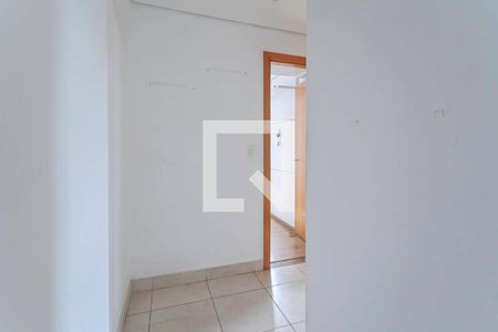 Corredor de apartamento para alugar com 2 quartos, 50m² em Santa Branca, Belo Horizonte